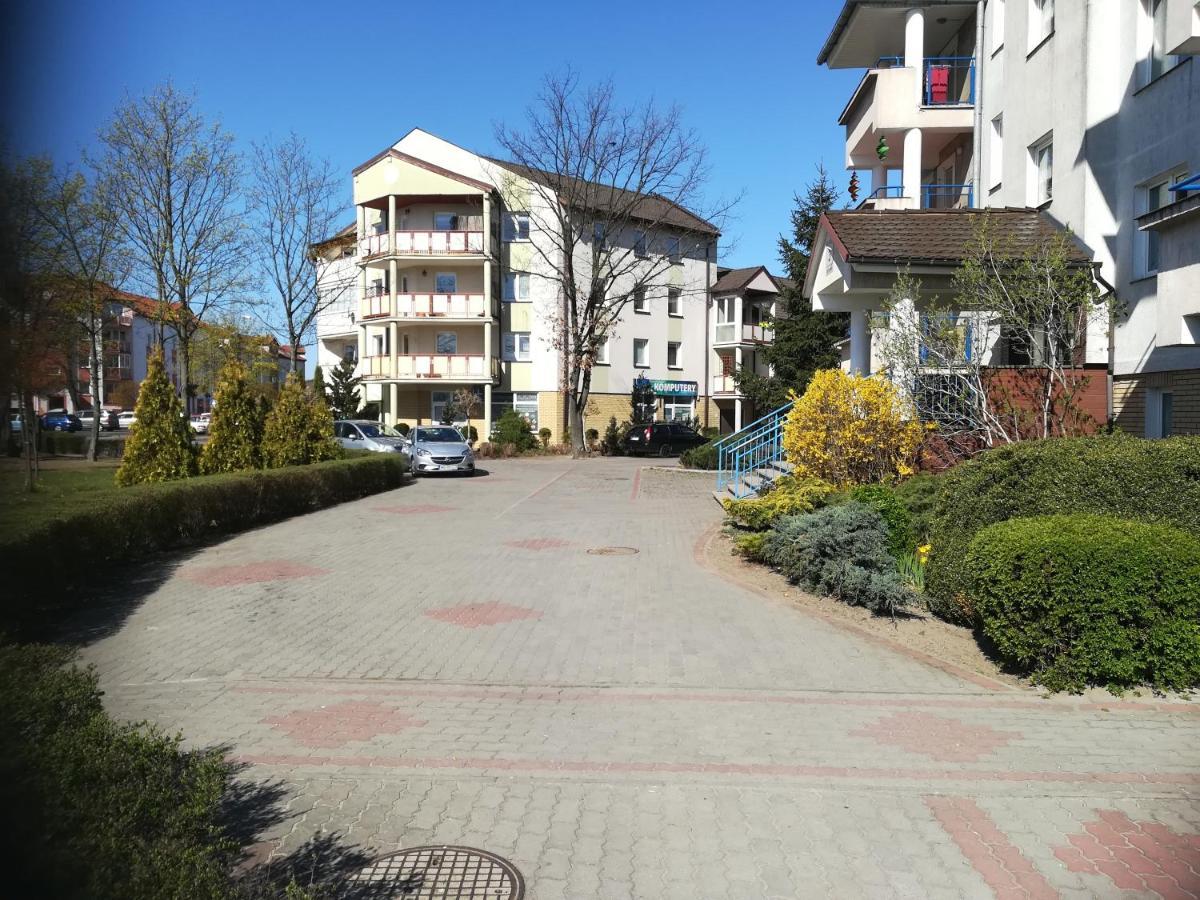 Apartament Xxl Złotów Bagian luar foto